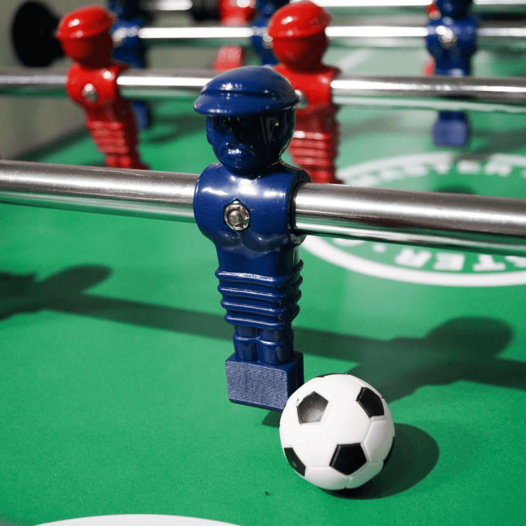 Kickerfigur MasterCup Set mit 11 Stück Ansicht an Stange